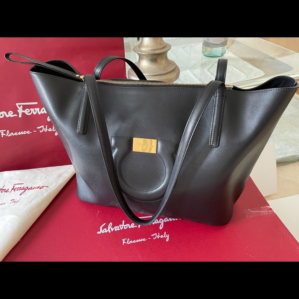 Ferragamo City Tote Nero Calf